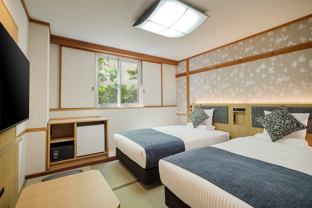 CENTRAL HOTEL SASEBO 17/50