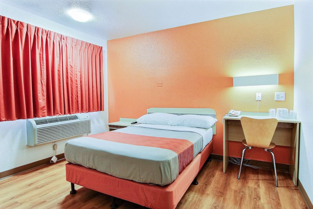 Motel6 Kingsville, TX 21/39