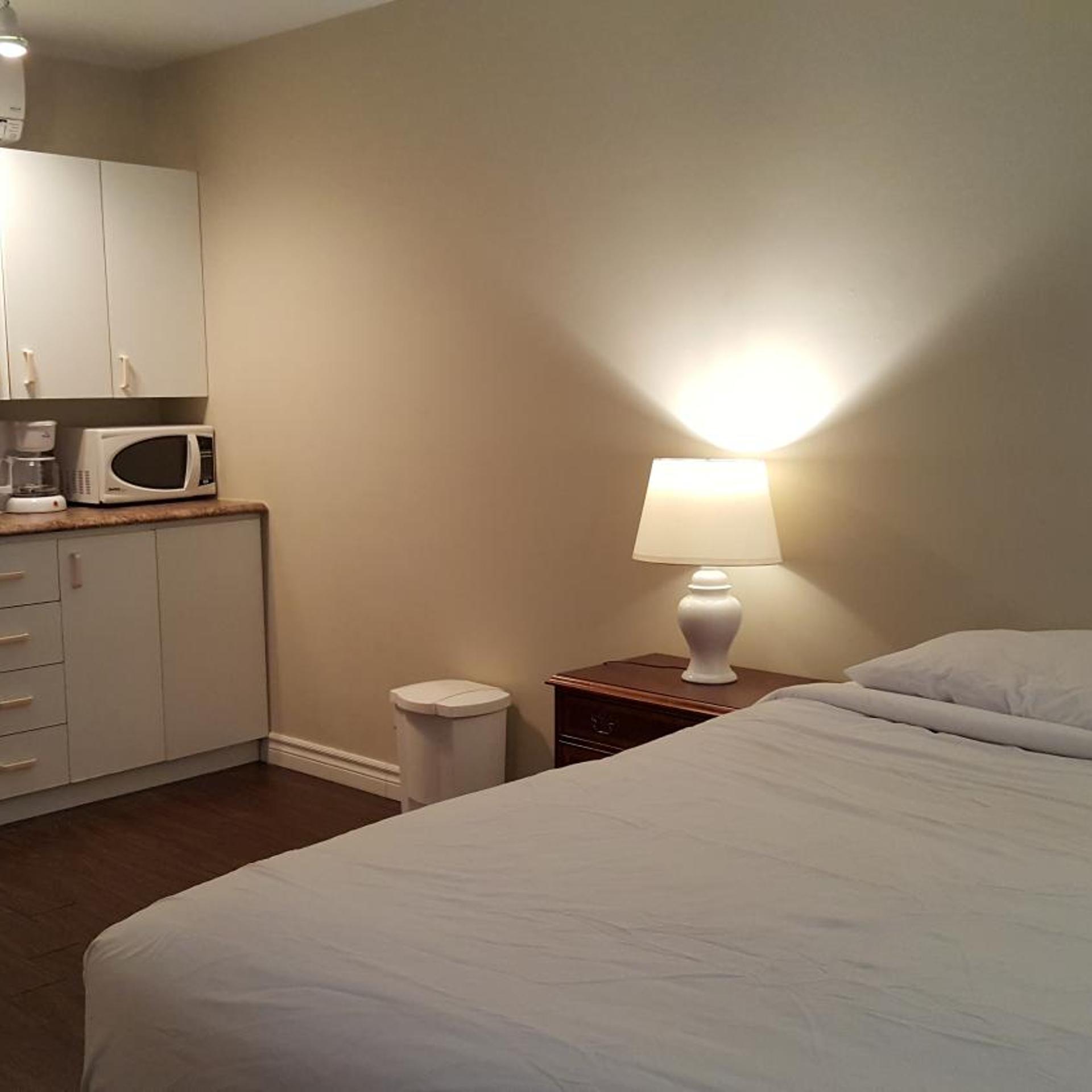 Duvernay Studios And Suites 20/41