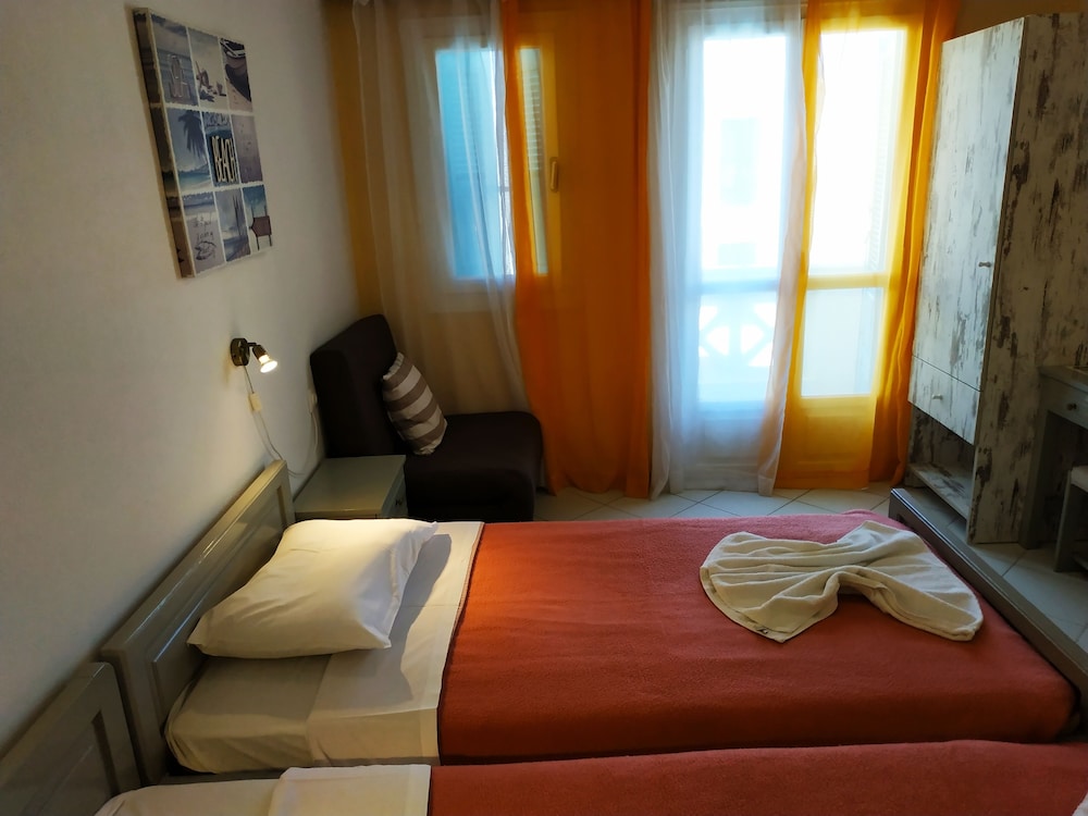 Renia Hotel 28/60