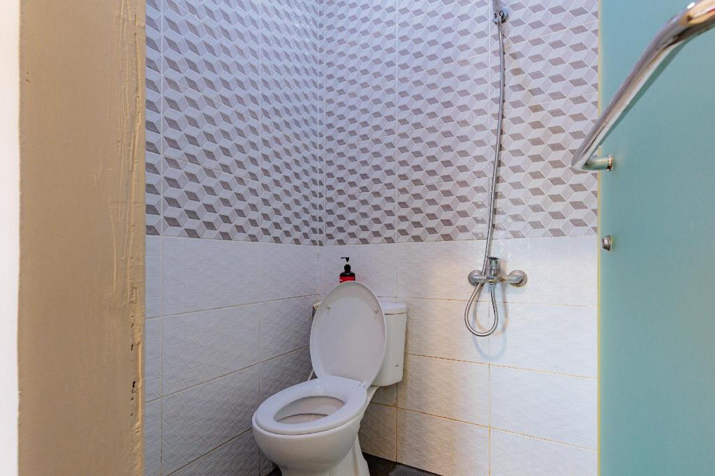 RedDoorz near Taman Palem 44/45