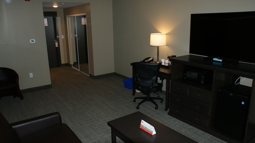 Canad Inns Destination Centre Windsor Park 41/51