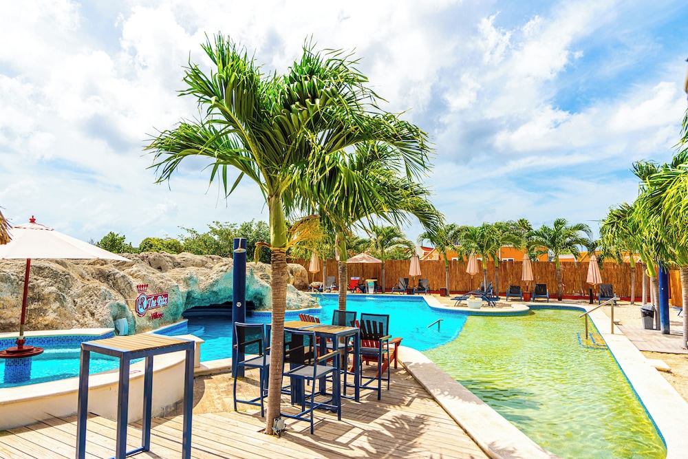 The Ritz Village Curacao 69/78