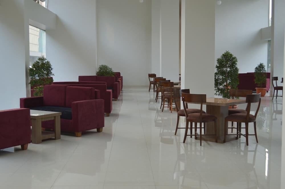 Win Grand Hotel 14/19