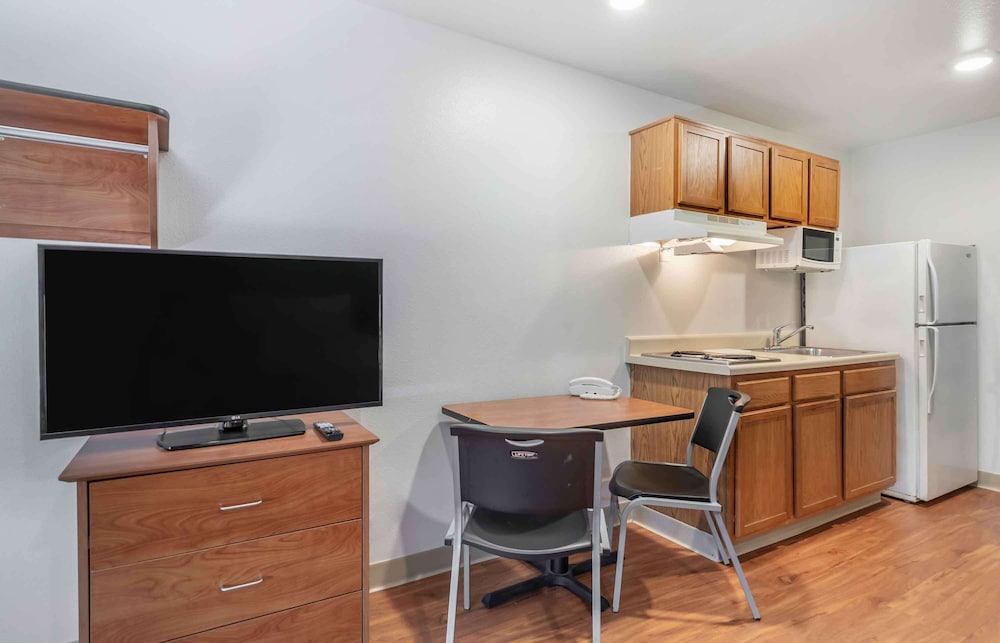 Extended Stay America - Select Suites Laredo 31/41