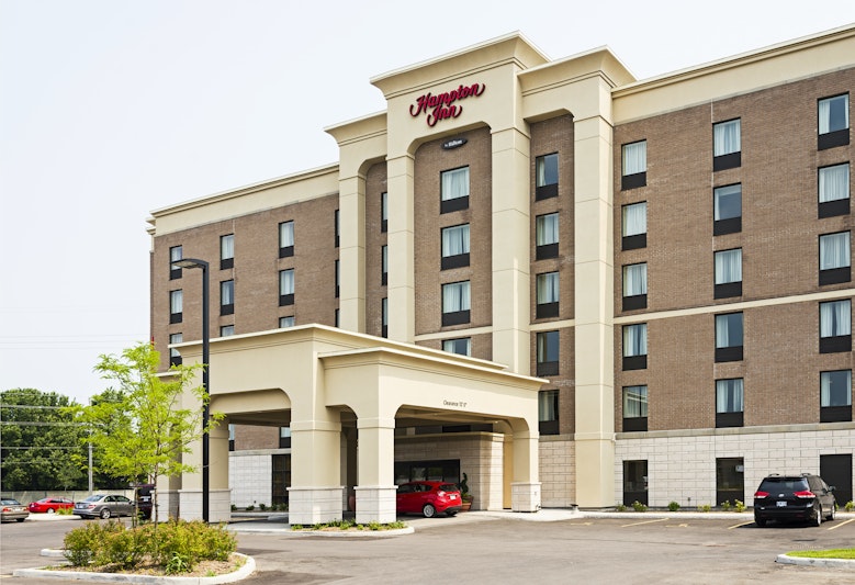 Hampton Inn by Hilton Ottawa Airport 25/26