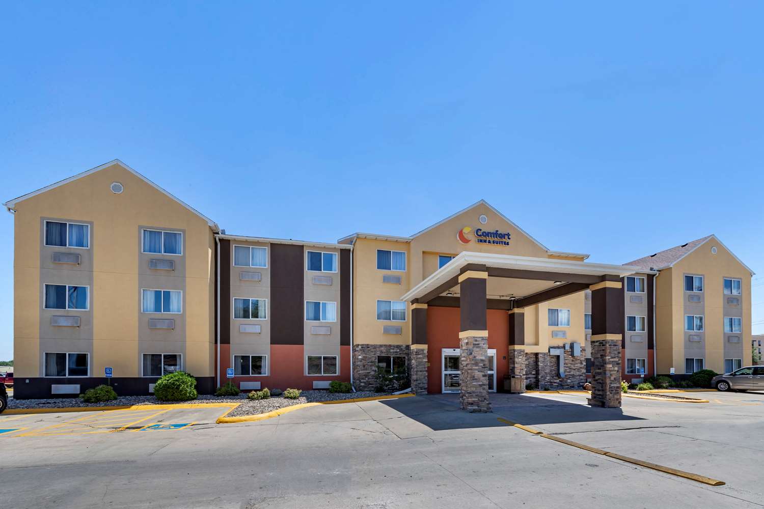 Comfort Inn And Suites Waterloo Cedar Falls Formerly Fairfield Inn Waterloo 9/10