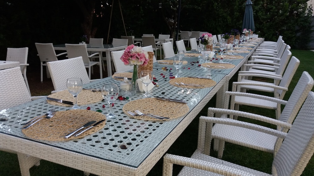 Dafne Hotel 34/50