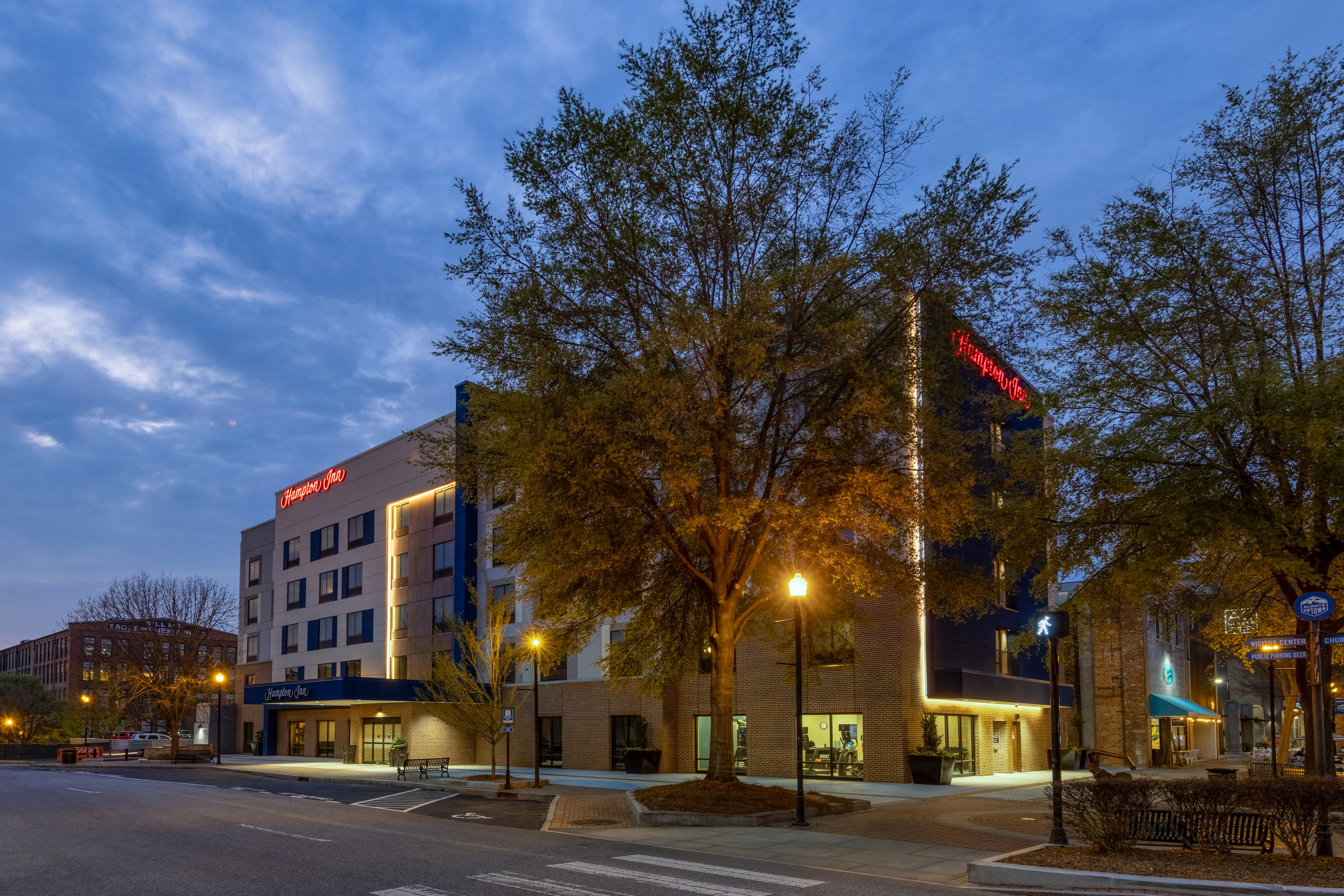 Hampton Inn Columbus Downtown 12/13