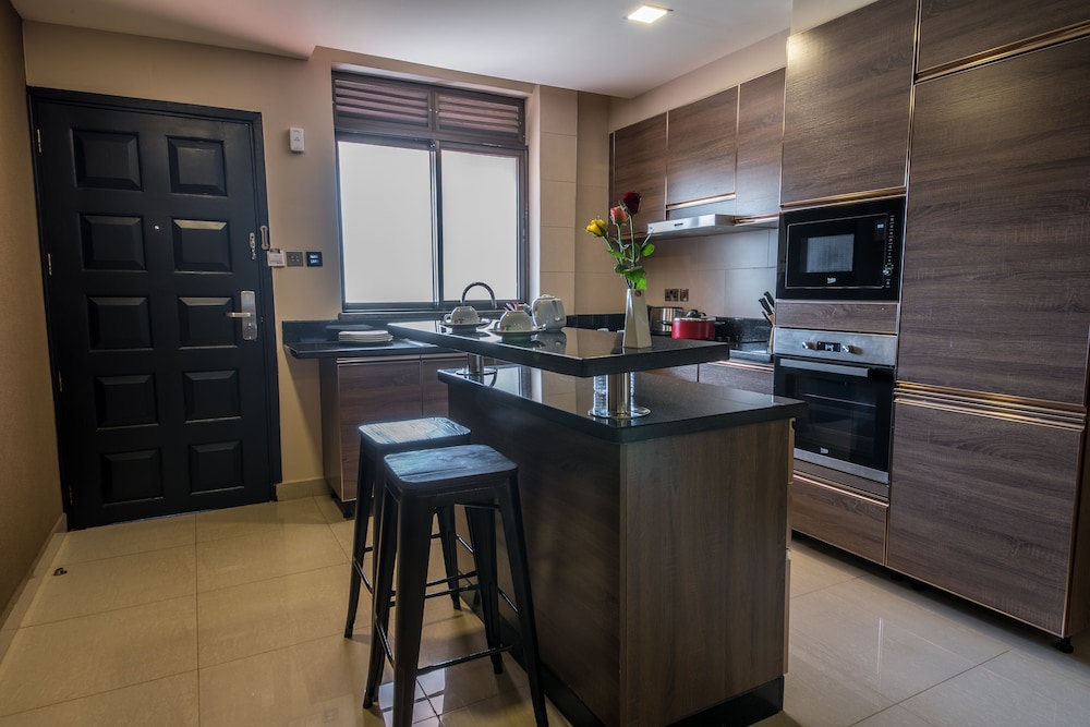 Kitante Apartments 40/50