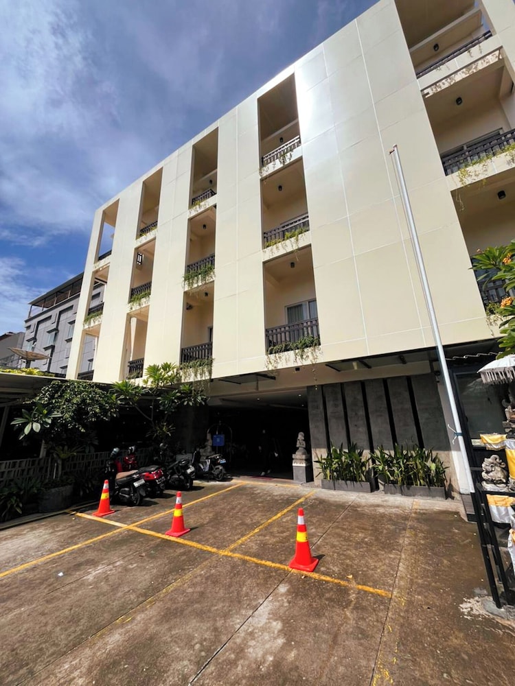 Tusita Boutique Hotel 47/54