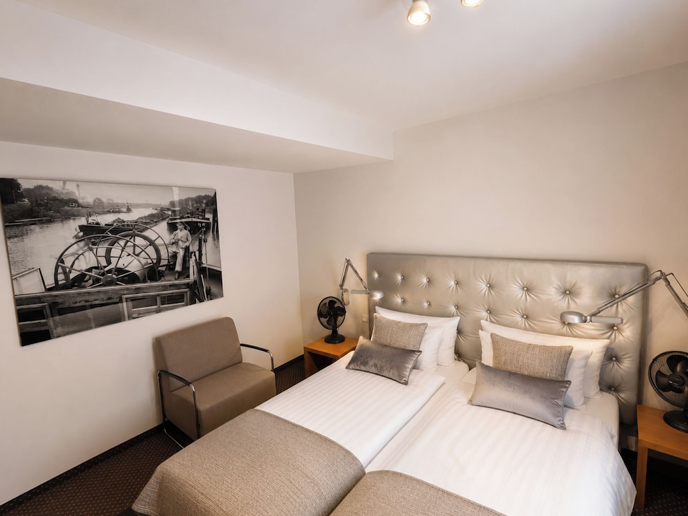 Hotel Maximilians 9/19