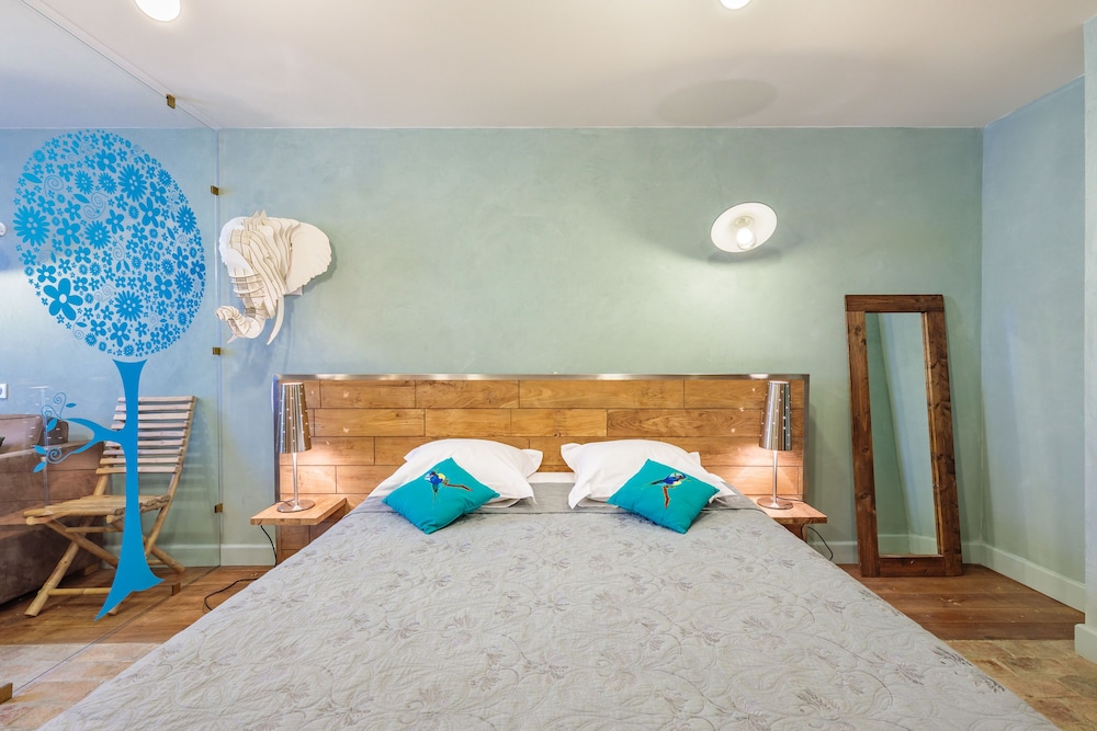 Hotel La Suite 13/75