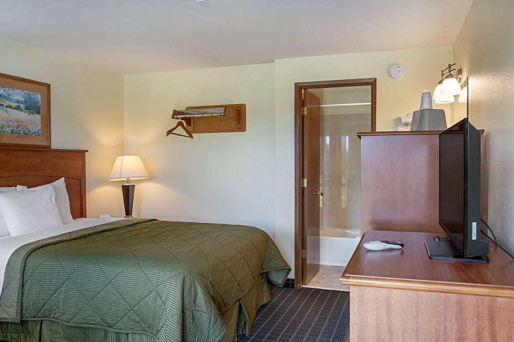 Super 8 by Wyndham Vancouver East 25/51