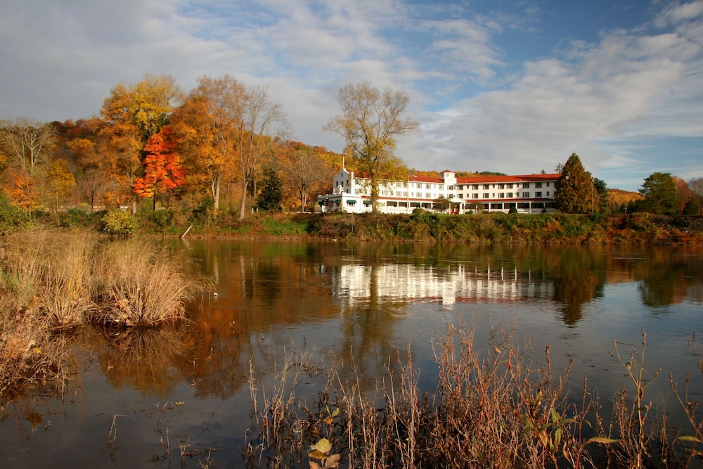 The Shawnee Inn And Golf Resort 43/50