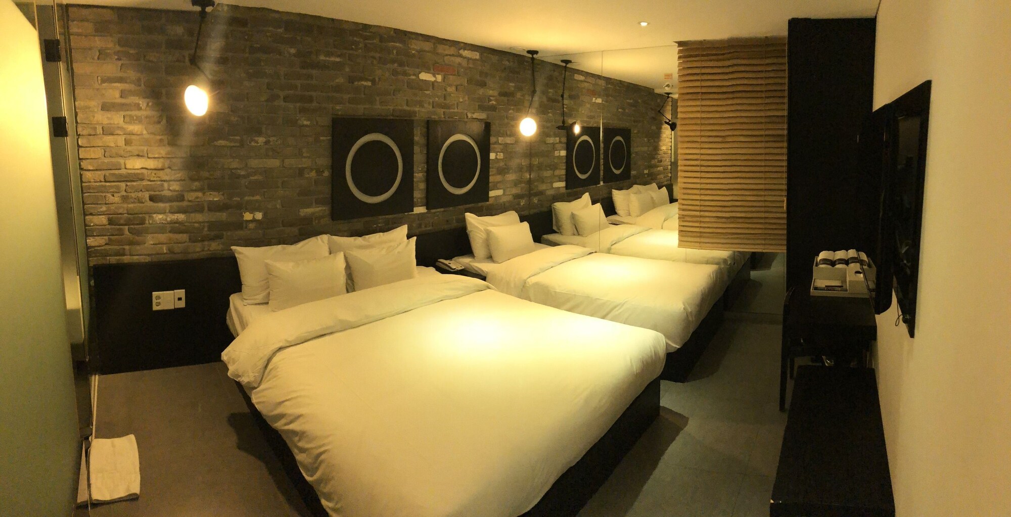STANDARD, 1 DOUBLE AND 1 SINGLE BED
