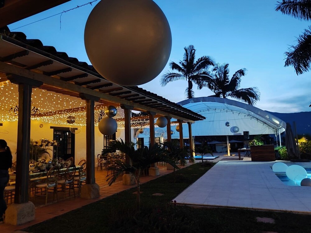 Hacienda El Novillero 47/51
