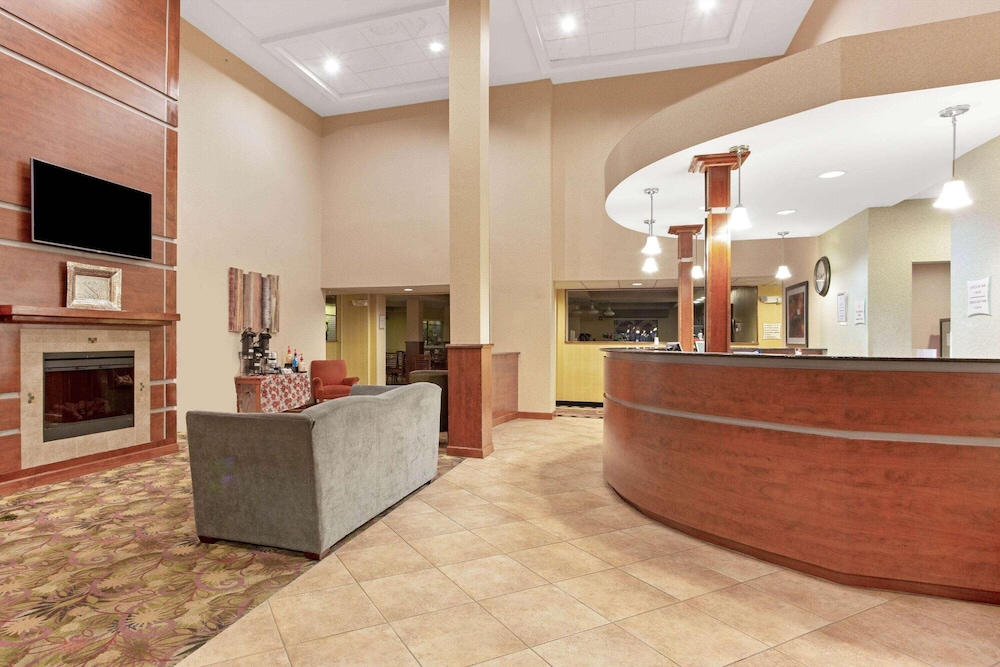 La Quinta Inn Suites Richmond Kings Dominion 4/44