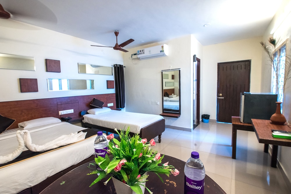 OYO Rooms off Aurobindo Ashram 53/65