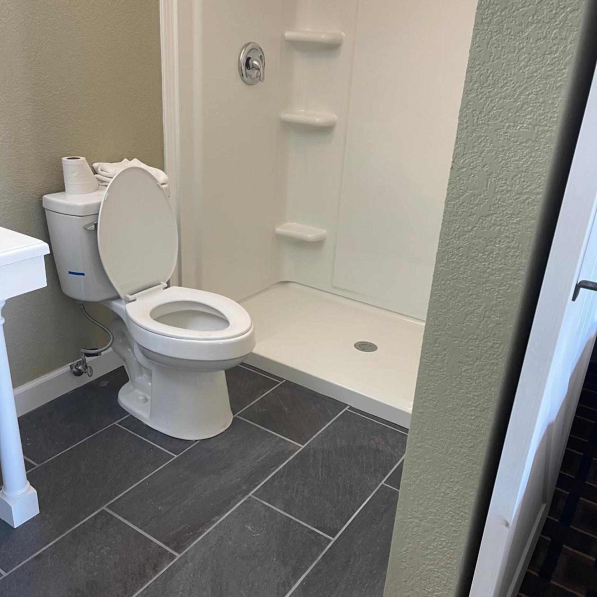 I-26 Inn 18/21