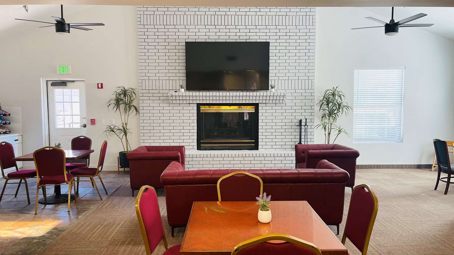 SureStay Hotel by Best Western Eureka 6/7