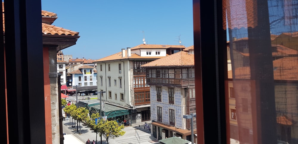 Gran Hotel Paraiso 60/65