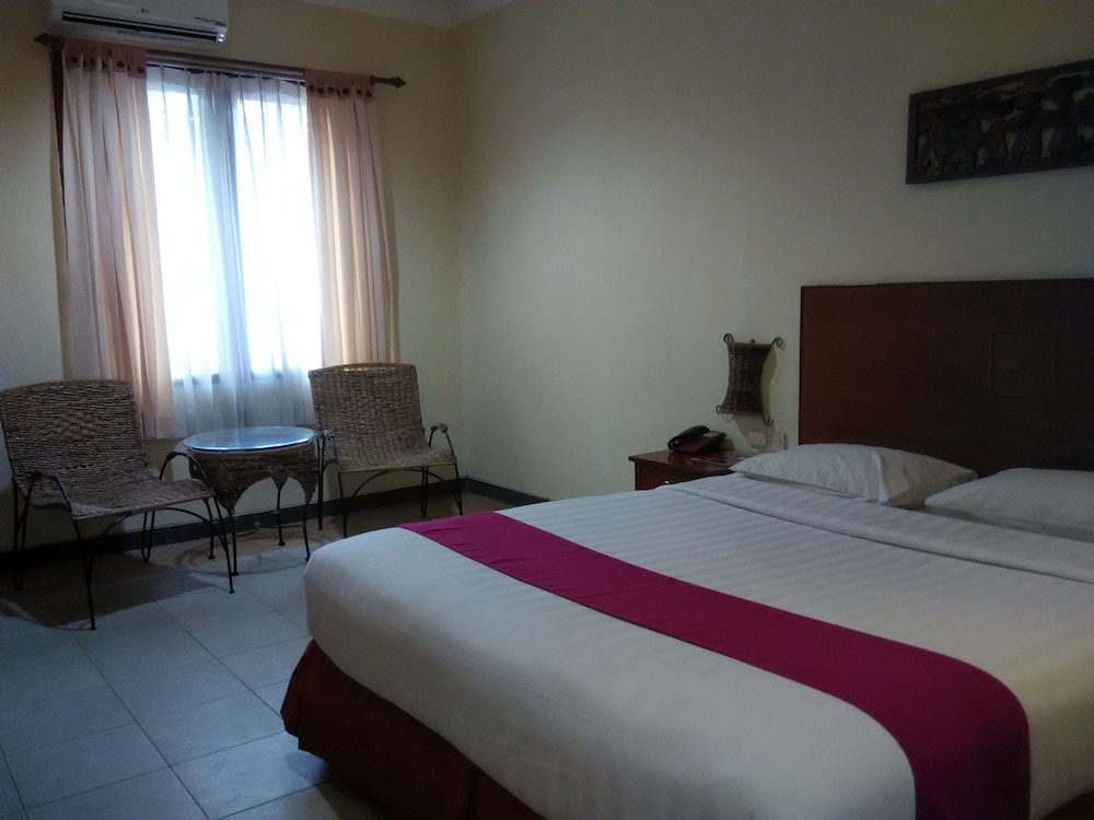 Lotus Garden Hotel 16/43