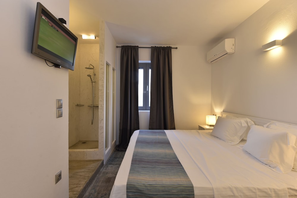 Naoussa Hills Boutique Resort- Adults Only (13+) 9/76