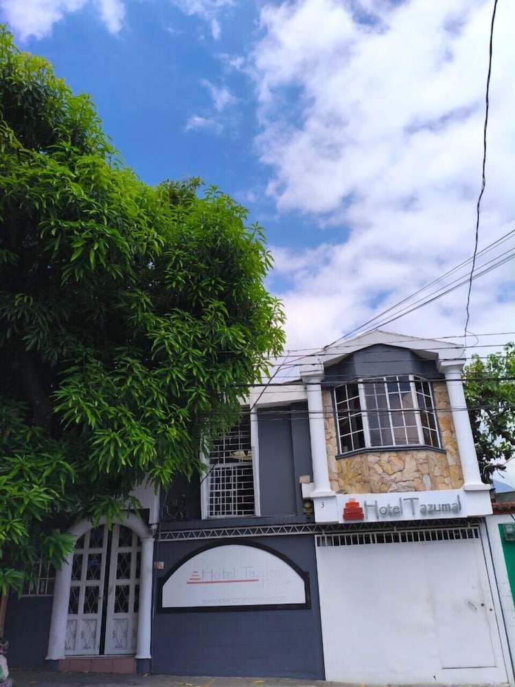 Hotel Tazumal House 4/82