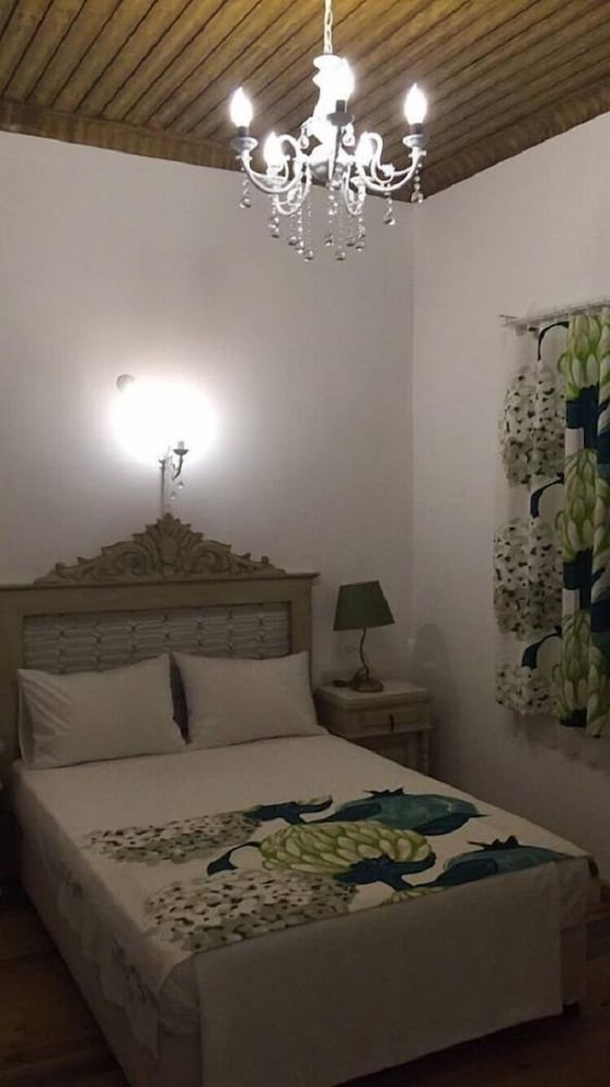 Dalyan Butik Otel Hayat Bahcesi 4/15