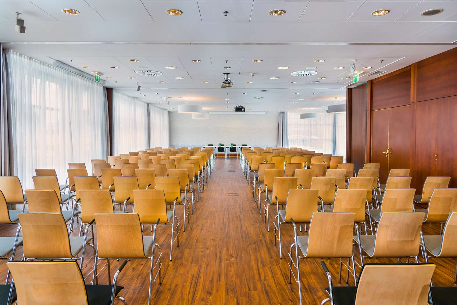 Ramada by Wyndham Graz 13/16