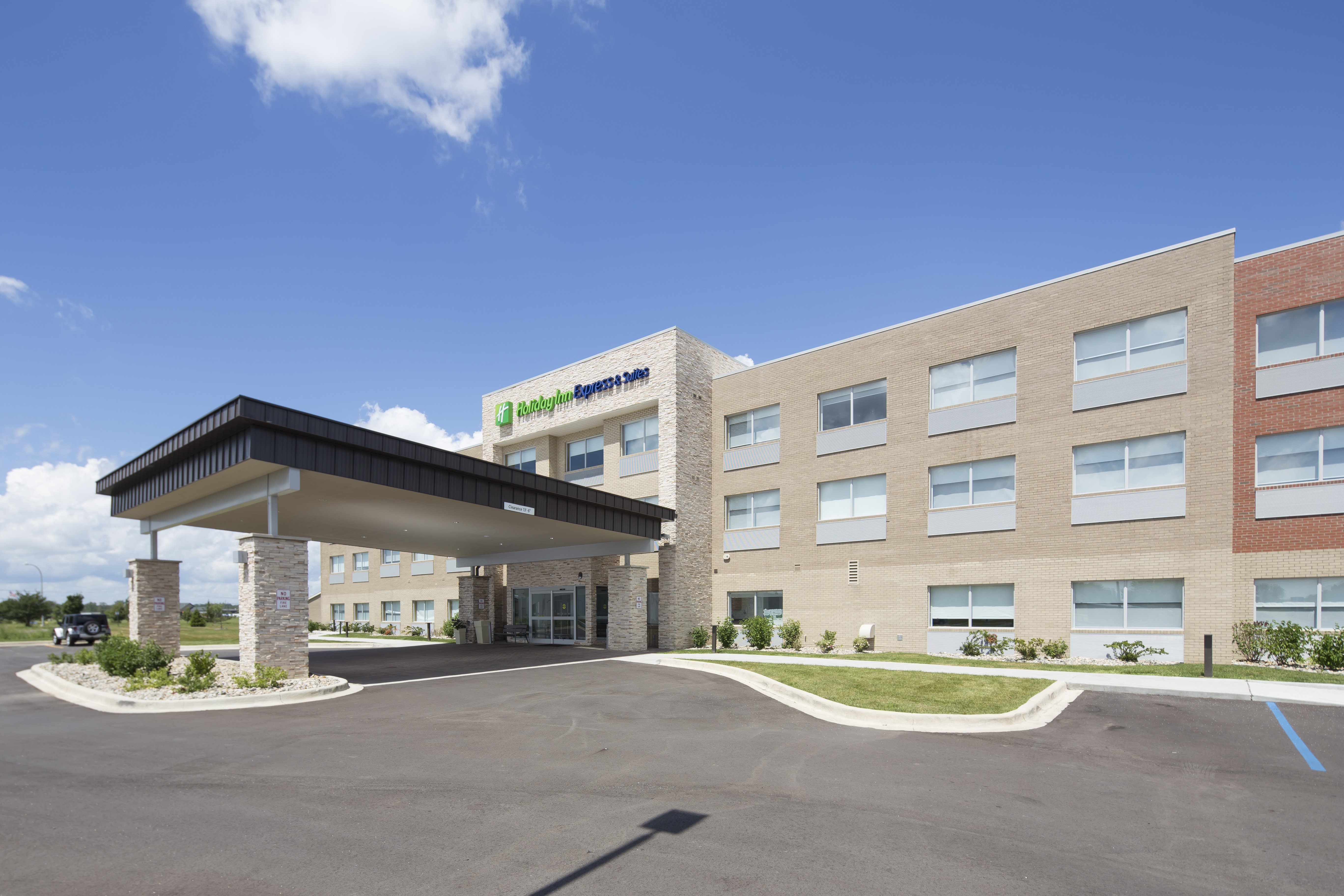 Holiday Inn Express Suites Port Huron 42/44