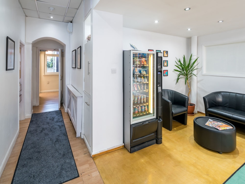 OYO Bros Inn Hotel 38/50