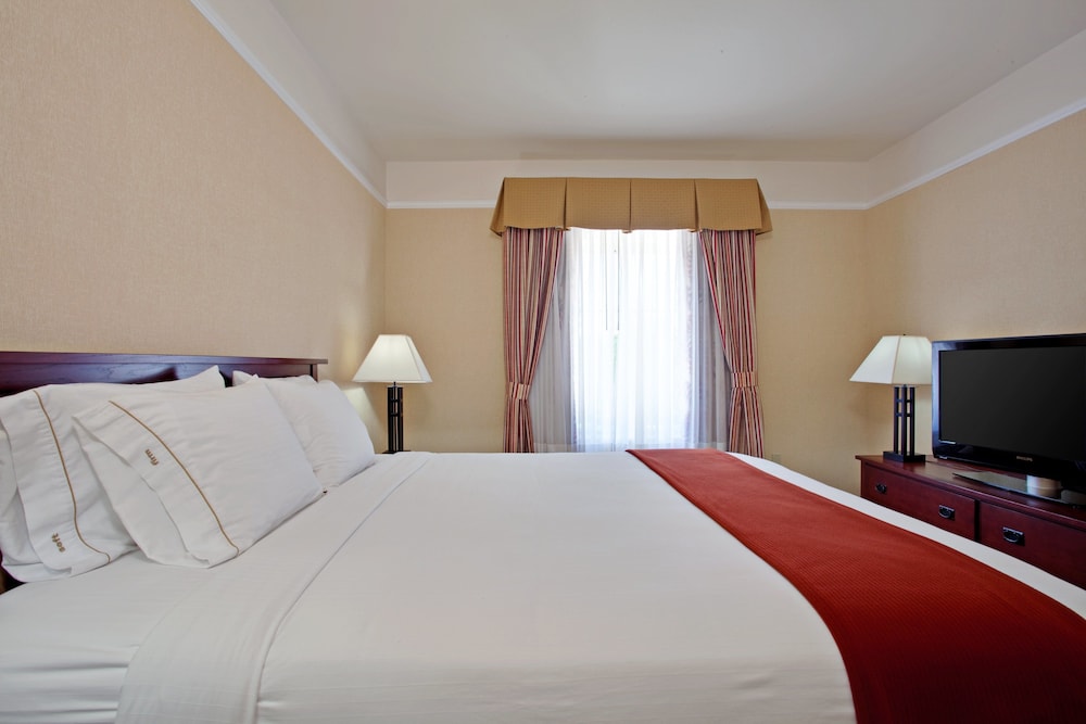 Holiday Inn Express Hotel Suites San Dimas 14/54