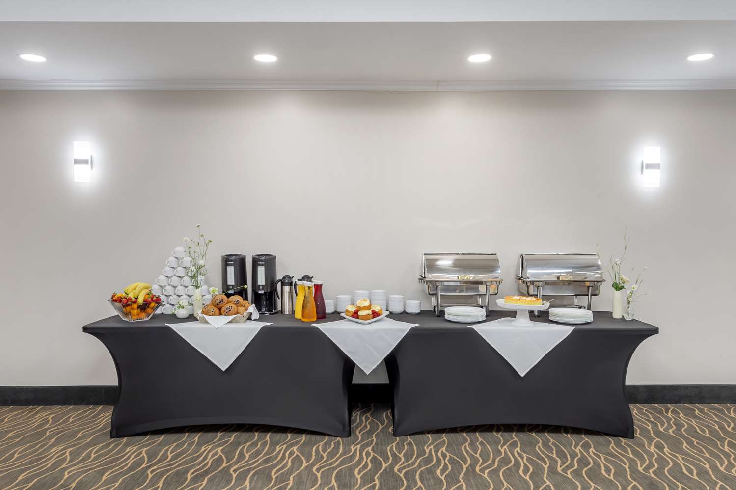 Best Western Plus Ottawa City Centre 24/24