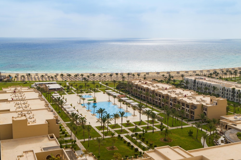 JAZ Oriental, Almaza Bay 61/63