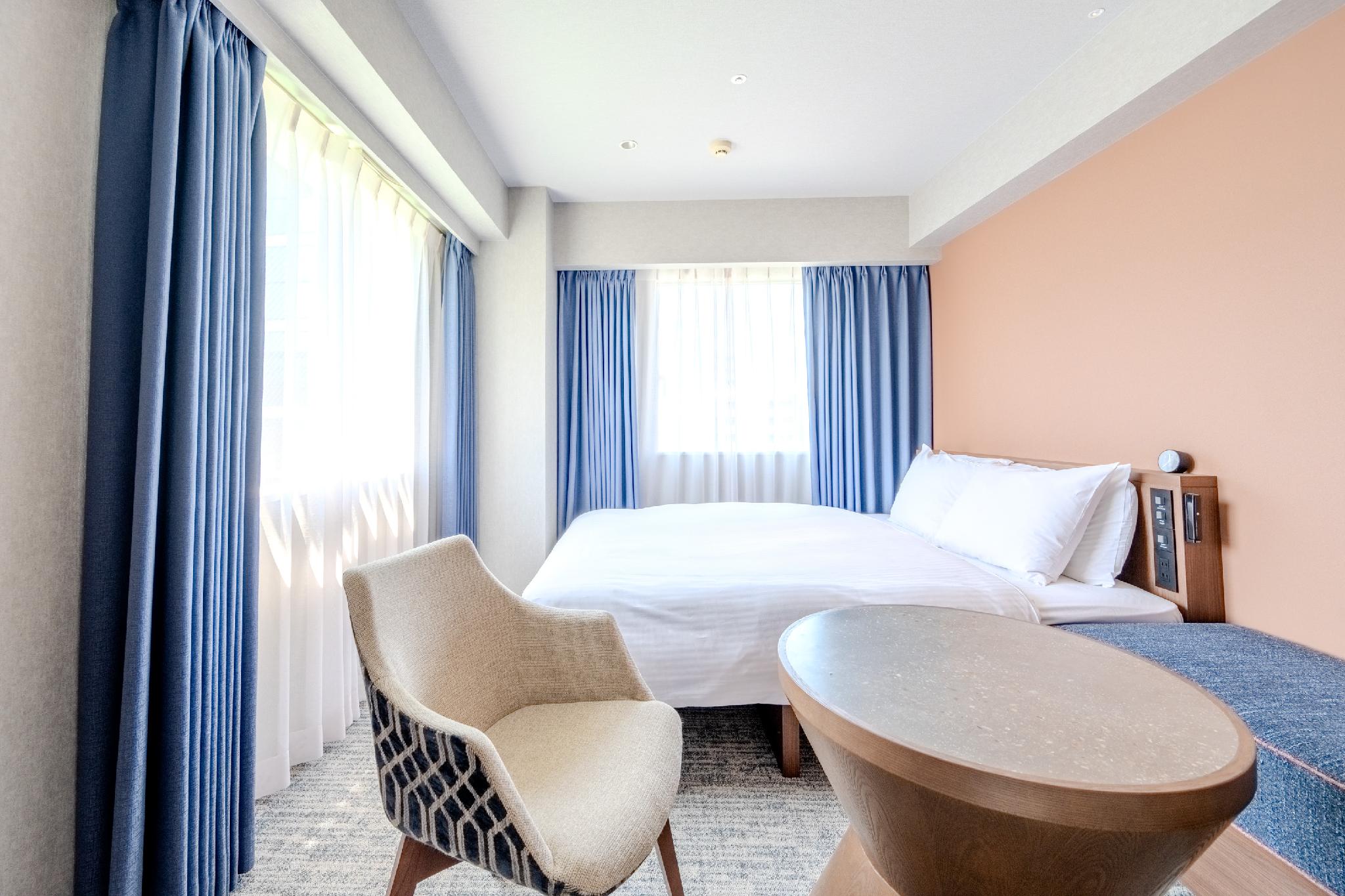 Standard, Double Bed, Corner