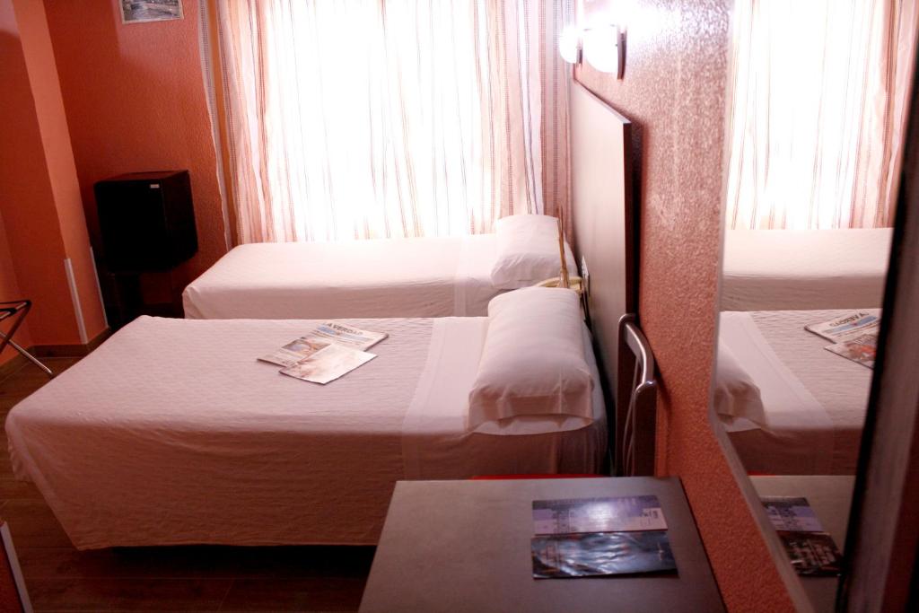 غرفة قياسية ثلاثية، Hotel Universal Murcia 3/4