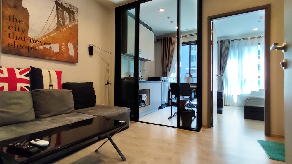 Many Holiday The Base Condo 16/45