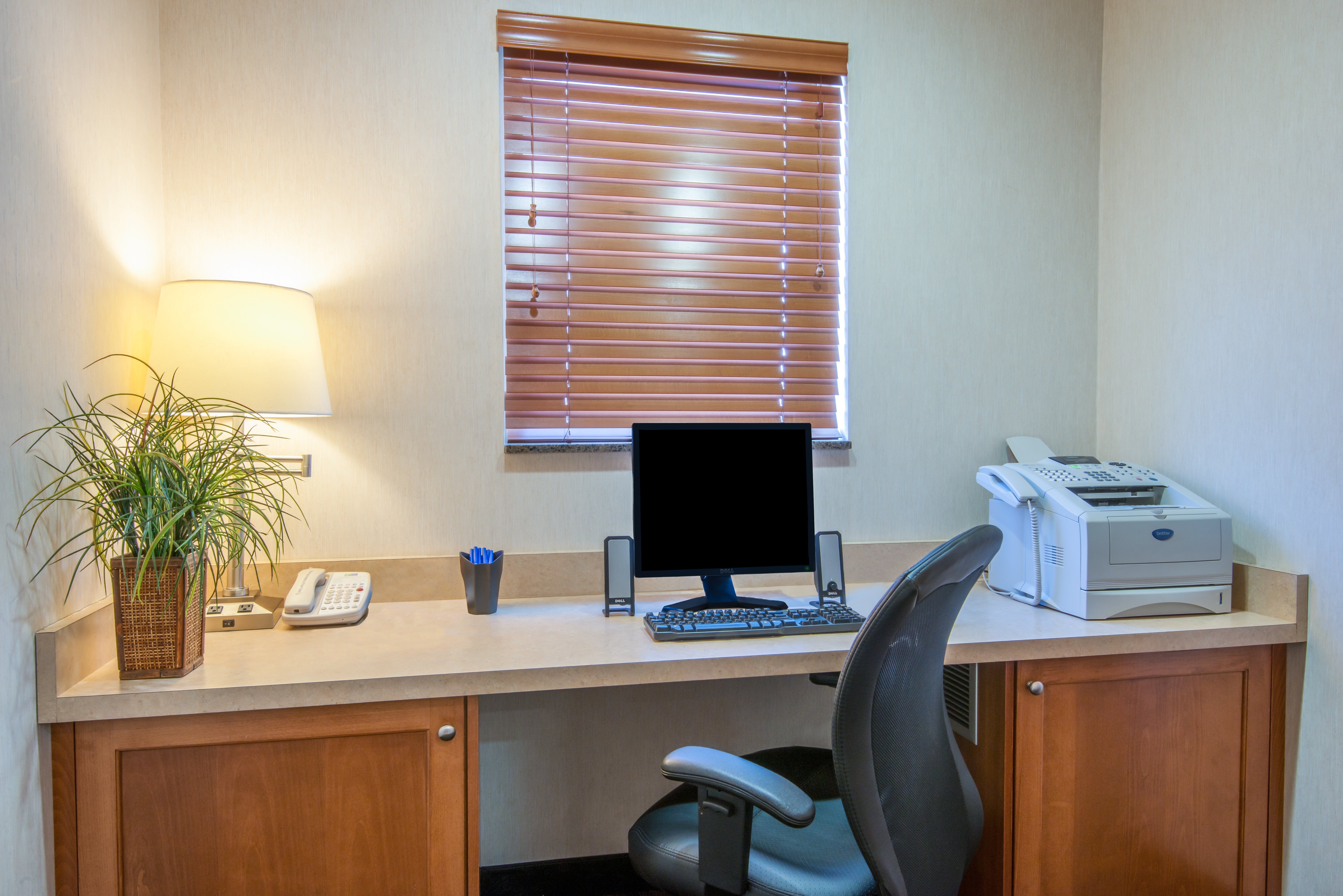 Holiday Inn Express Hotel & Suites Vernal - Dinosaurland 63/77