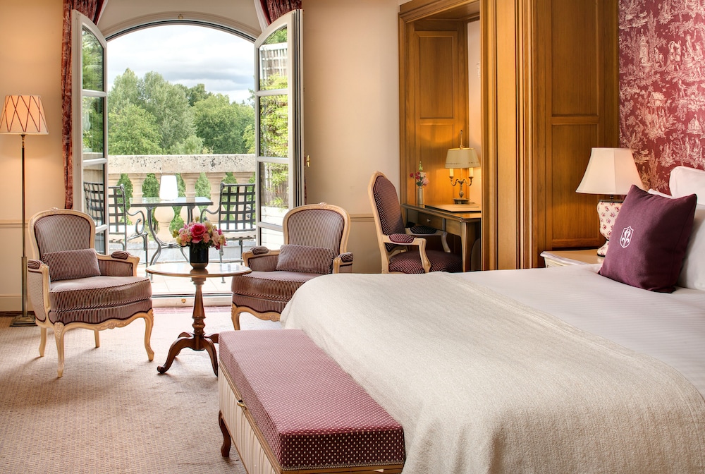 جناح بريميوم بسرير كينج، Auberge Du Jeu De Paume 2/7