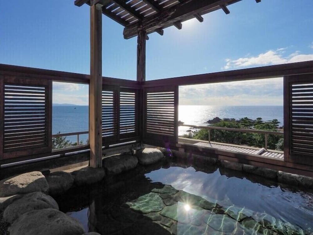 swimming pool spa