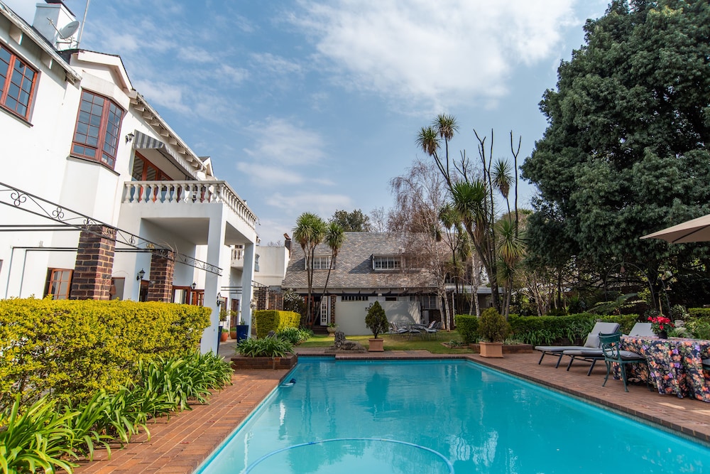 5Th Avenue Gooseberry Guest House 44/50