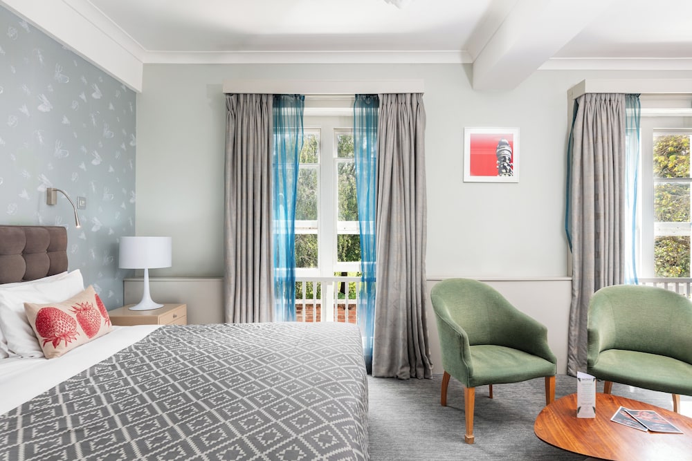 Coulsdon Manor 7/62