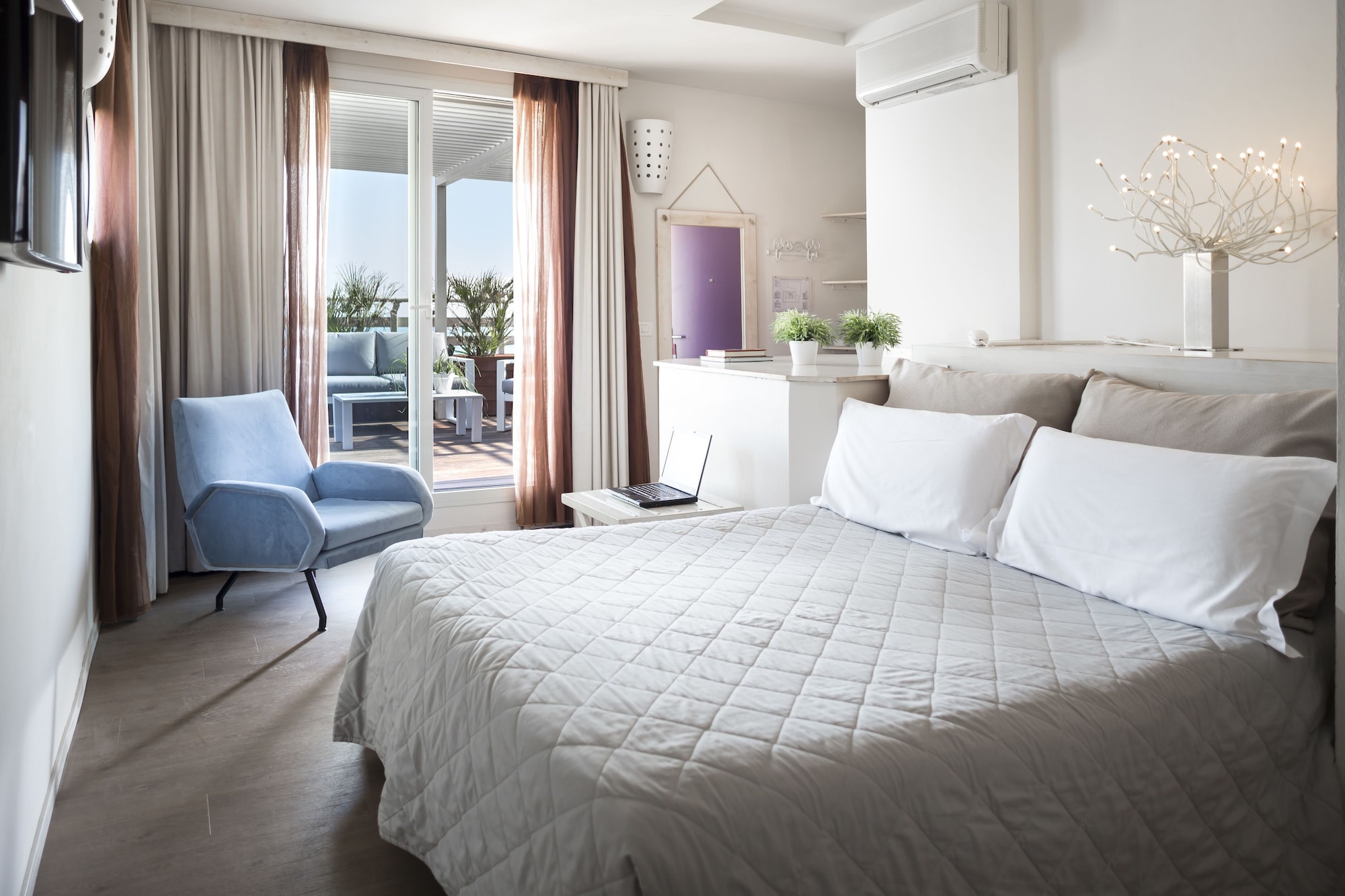 SUPERIOR, DOUBLE BED, SEA VIEW, TERRACE