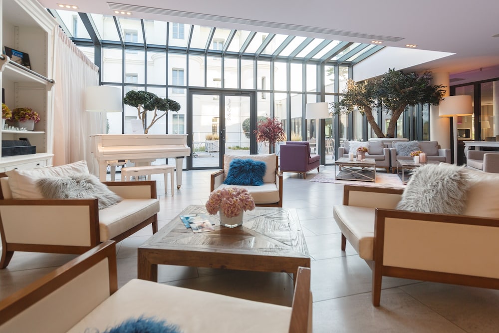 Relais Thalasso Baie De La Baule Chateau Des Tourelles 64/76