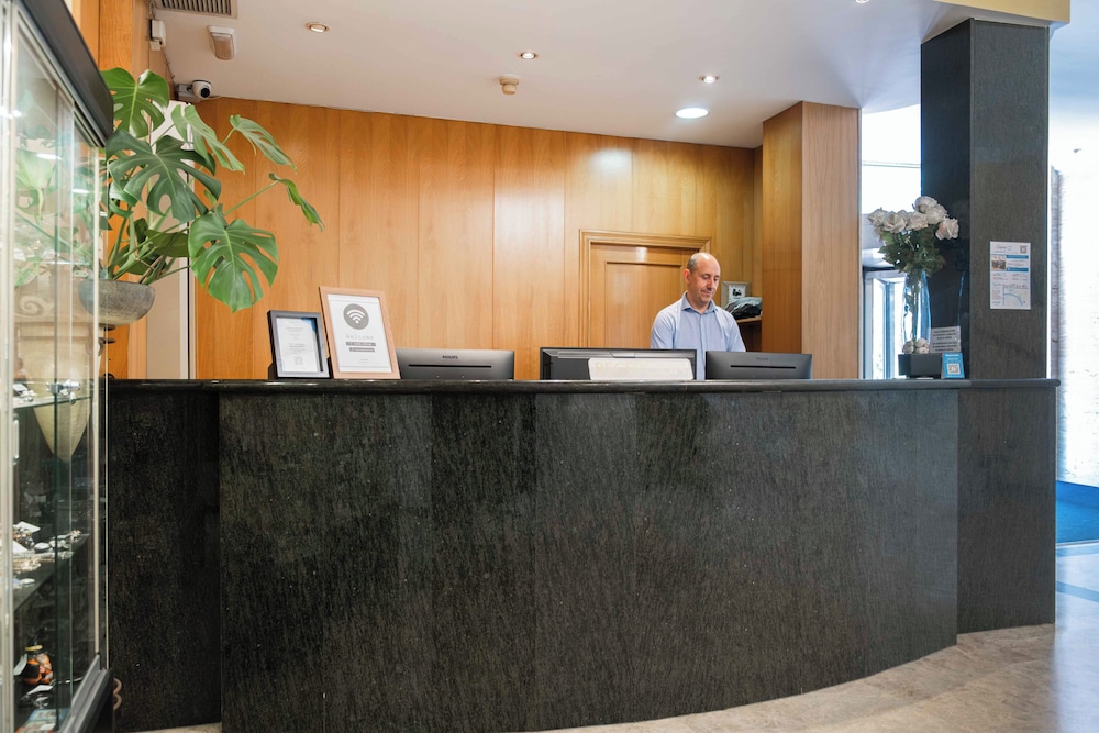Hotel Checkin Valencia Ciscar 9/64