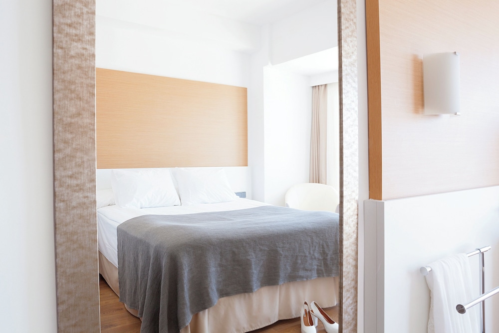 Sunprime Waterfront - Adults Only 11/36