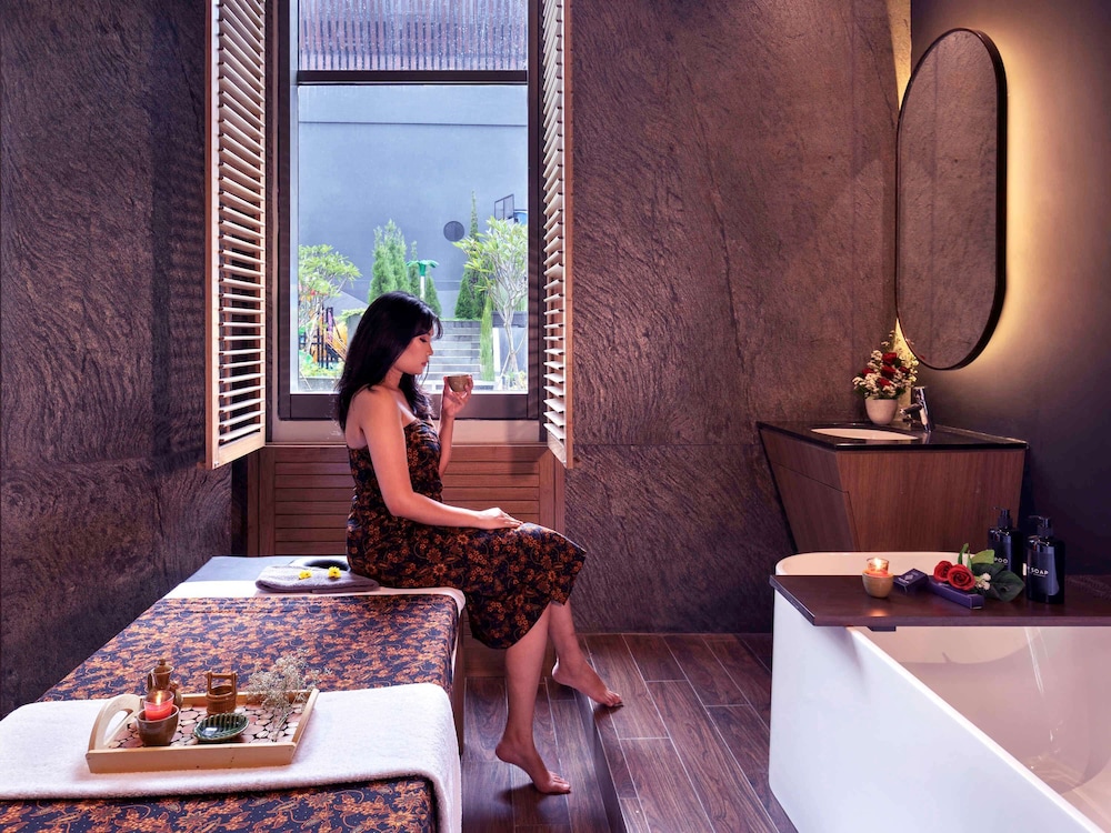 Grand Mercure Malang 30/67
