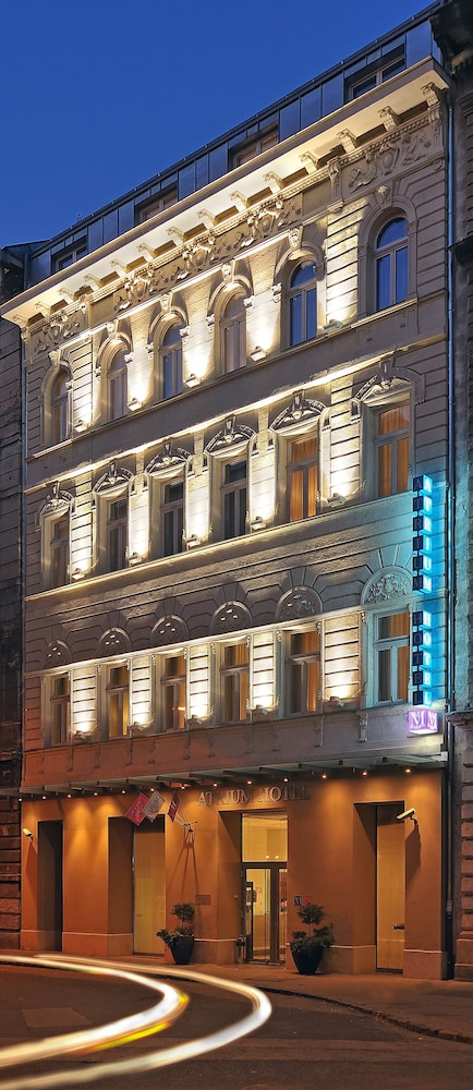 Atrium Hotel by Mellow Mood Hotels 3/64
